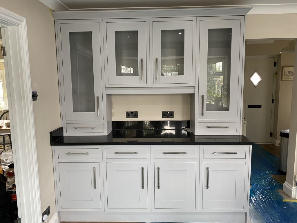 kitchen spray painting