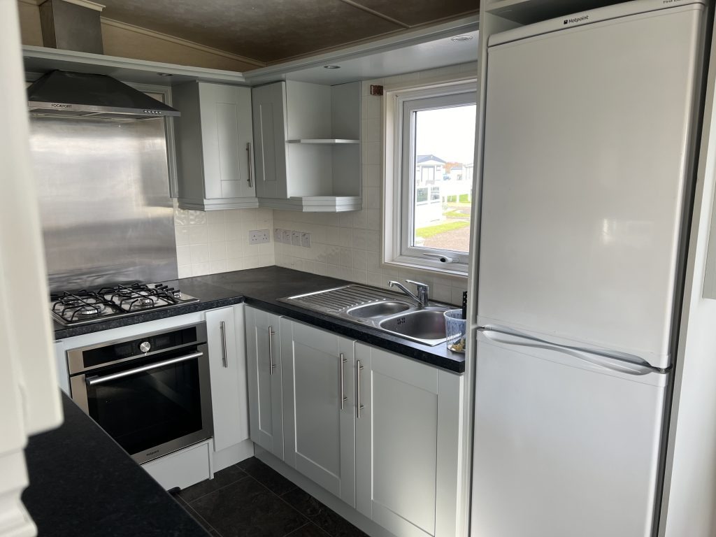 Kitchen Cabinet Makeover