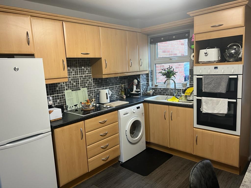 respray kitchen cabinets